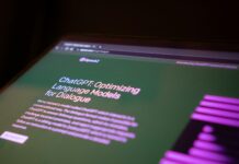 AI, 건강 관리의 새로운 동반자…일상 속 작은 습관 변화 이끈다 a close up of a computer screen with a blurry background